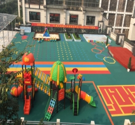 悬浮彩色拼装地板